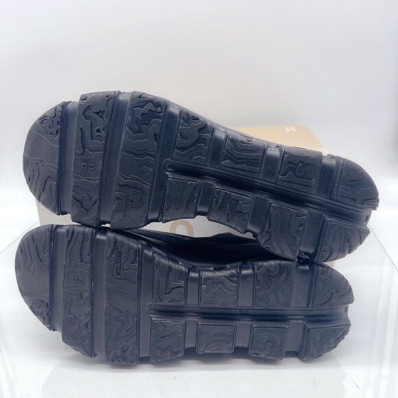 On Cloudaway Waterproof Suma Hiking Running Shoe All Black Mens US 9.5 *Limited - Picture 10 of 12